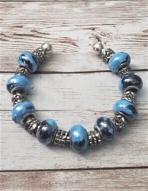 Vintage Bracelet / Bangle - Blue & Silver Tone Pretty Bracelet